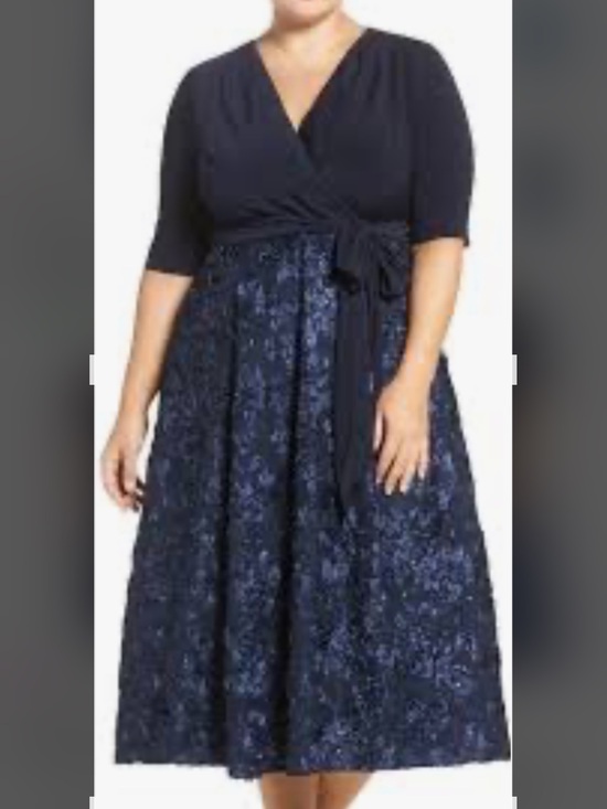 Alex Evenings Dresses & Skirts - Alex Evenings Navy Wrap Bodice Floral-Texture Midi Dress